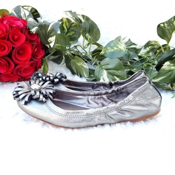 Vintage Coach Metallic Silver Ballet Flats Shoes Flower - Picture 3 of 6